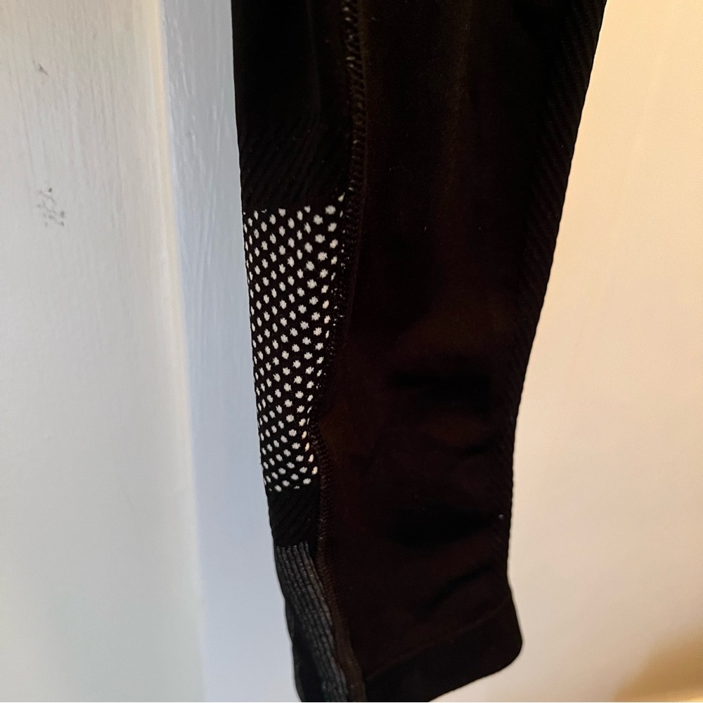 Ivy Park Capri Leggings - Picture 4 of 4